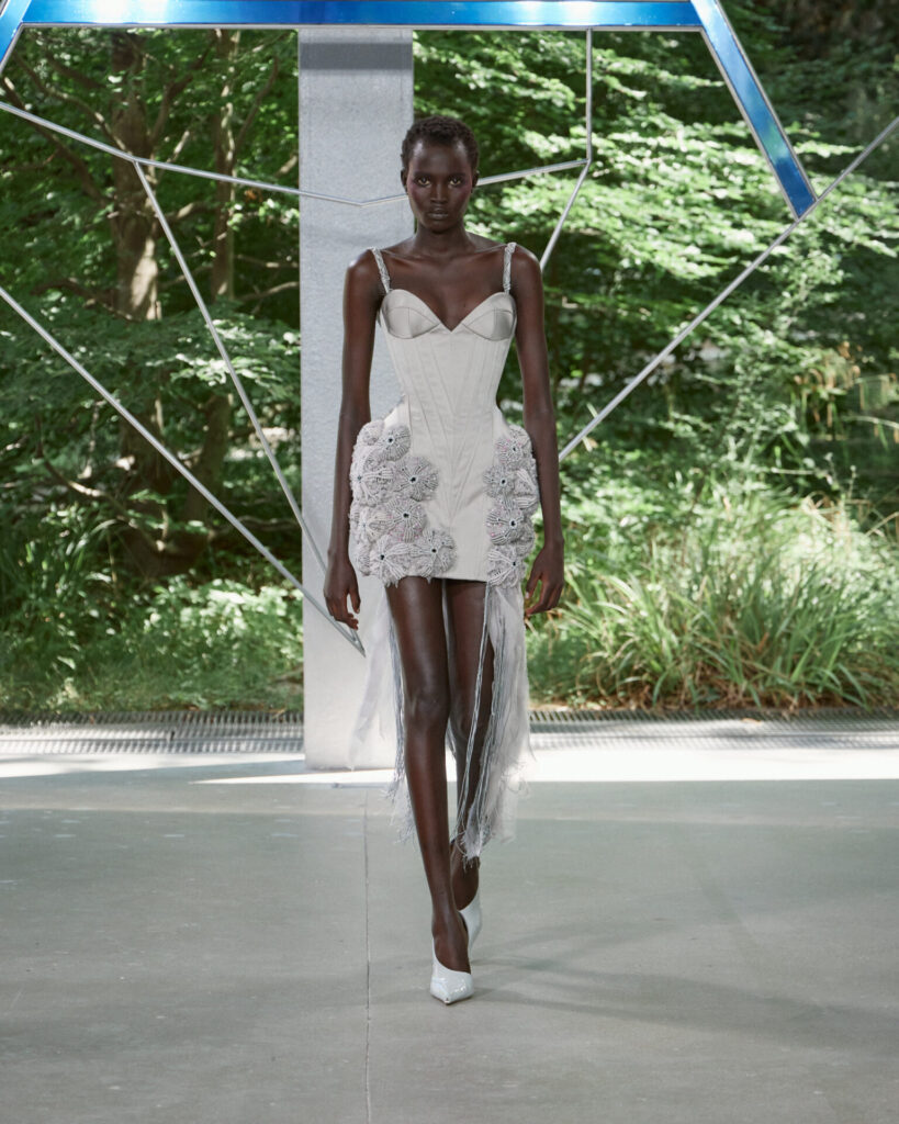 Ardazaei_fw25_runway_IG_look10 - 24Fashion TV - fashion and runway Magazine and Television