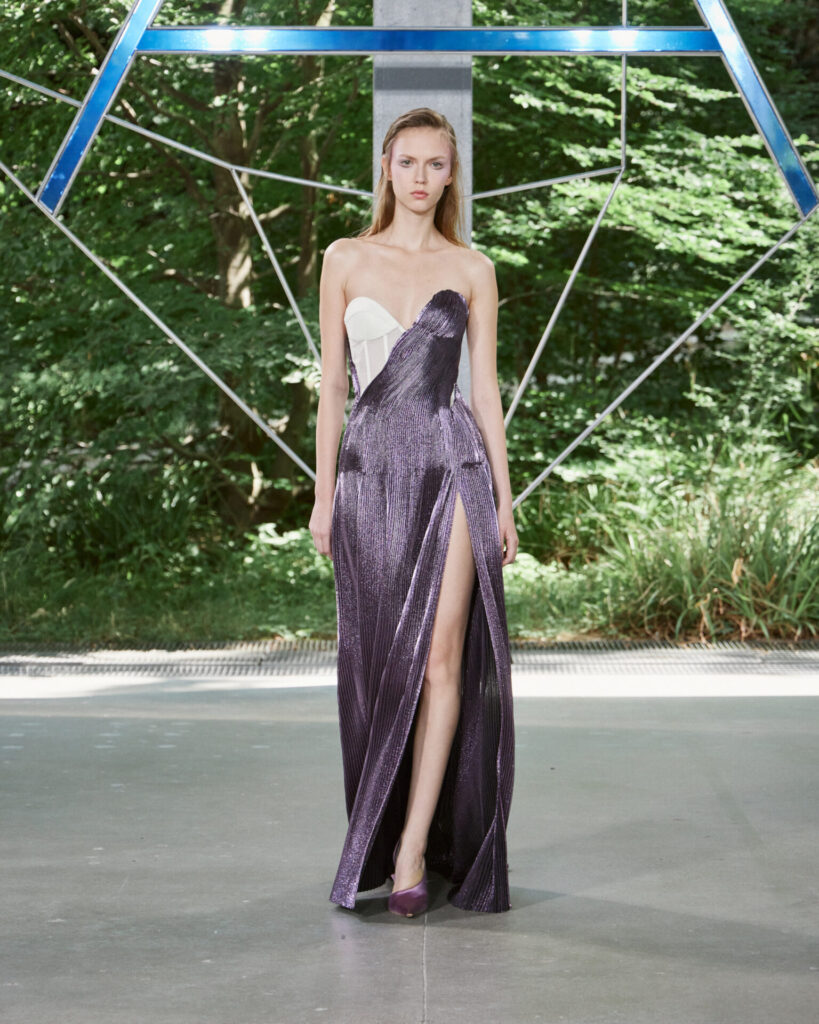 Ardazaei_fw25_runway_IG_look24 - 24Fashion TV - fashion and runway Magazine and Television