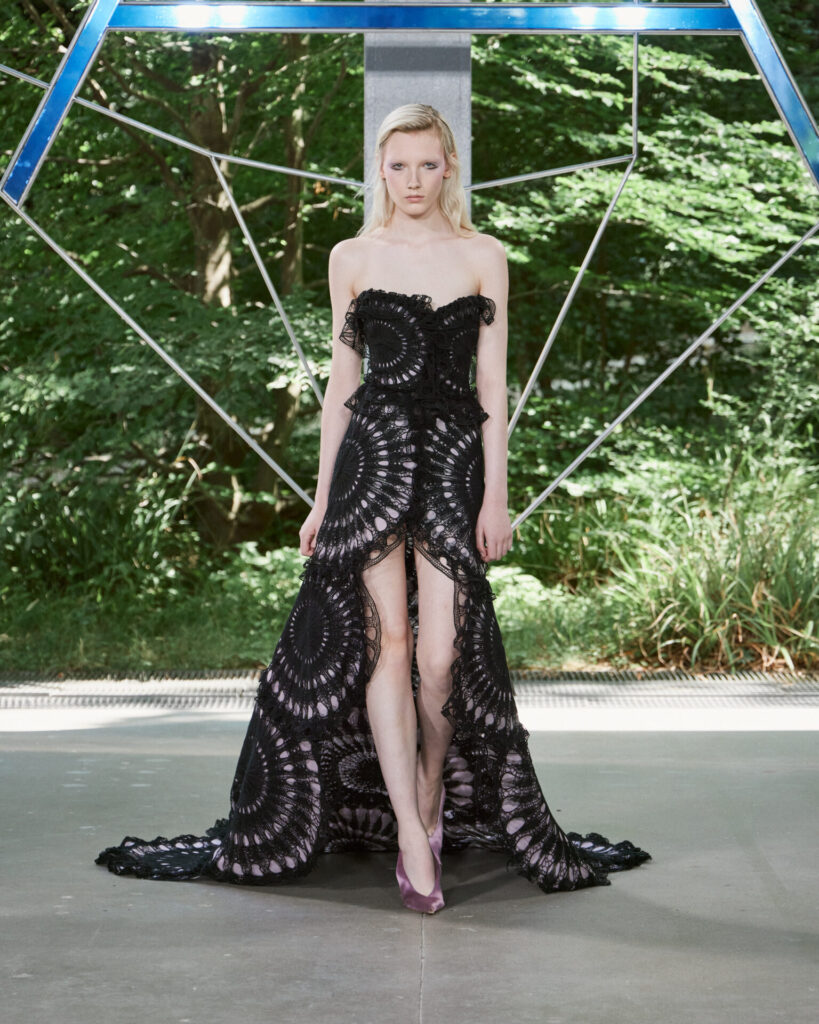 Ardazaei_fw25_runway_IG_look26 - 24Fashion TV - fashion and runway Magazine and Television