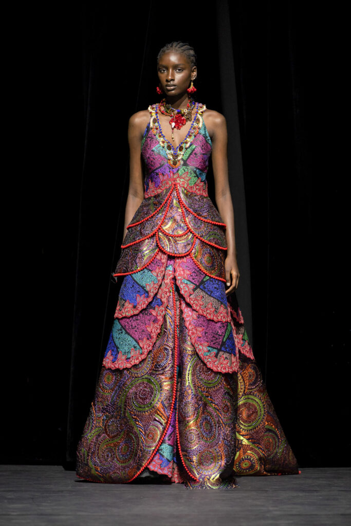 RVDK_fw26_runway_press_look12 - 24Fashion TV - fashion and runway Magazine and Television